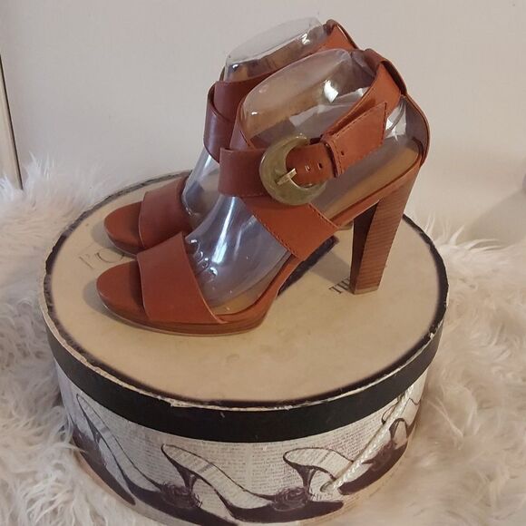 - Bandolino Leather Strap Open Toe High Heels - Picture 1 of 11